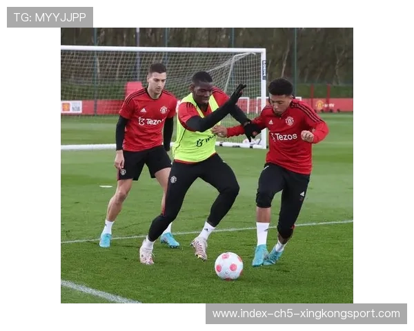 曼联青训小卒升入一线阵容