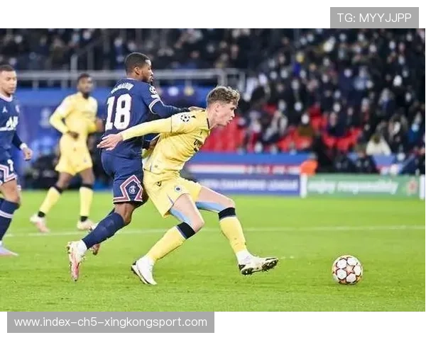 法甲尼斯在中路持球组织稳健,节奏不断提高